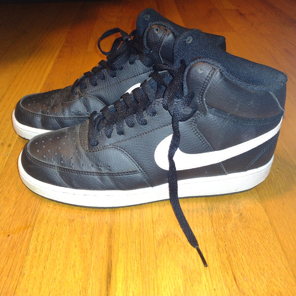 Nike Men's Black High-Top Sneakers